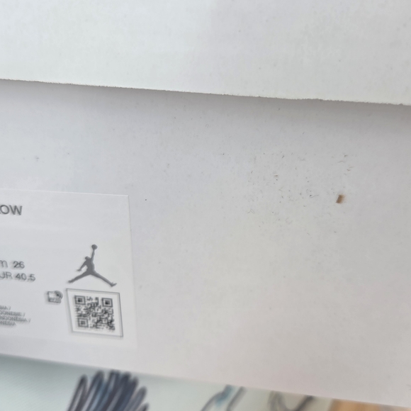 Air Jordan 1 LowWomen's Gray and White Sneakers - Picture 7 of 7